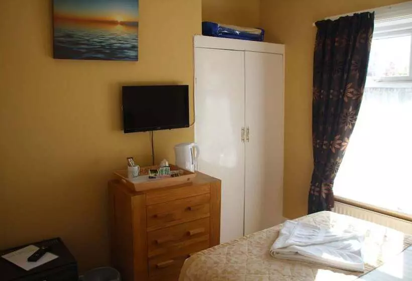 Standard Yhden Hengen Huone, The Kenbury