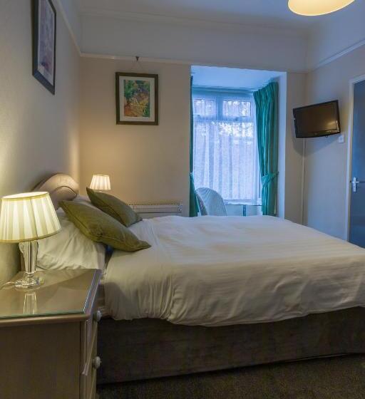 이그제큐티브 싱글룸, The Rosscourt Adults Only