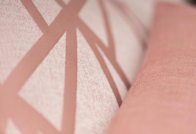 스탠다드 룸, The Rosscourt Adults Only