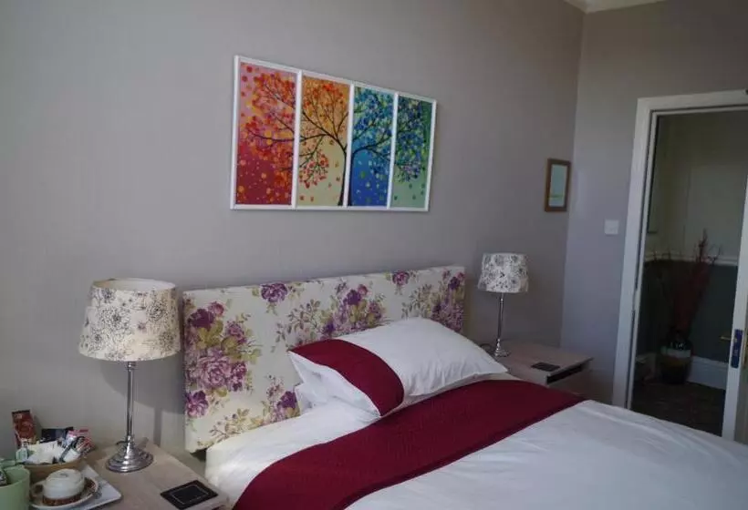 Quarto standard, Varley House