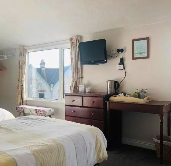 Quarto Triplo Standart, Varley House
