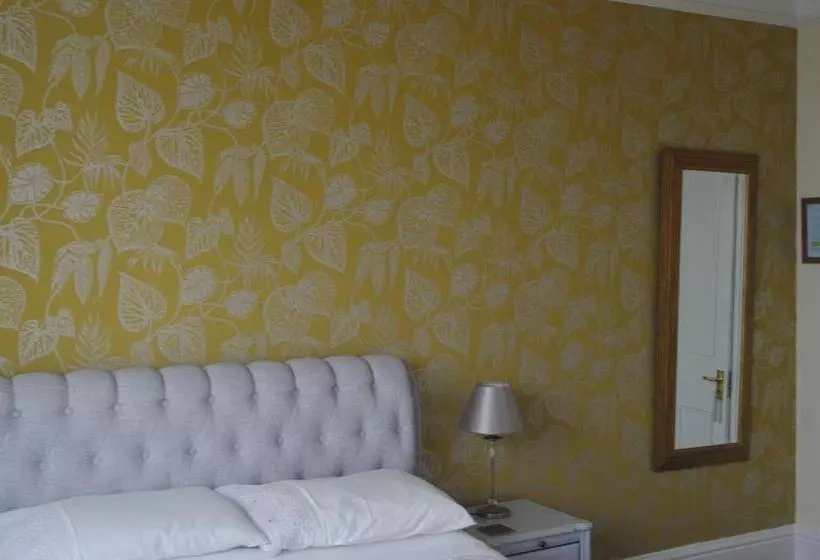 Quarto Standard Cama King, Varley House