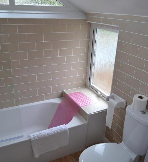 Номер Стандарт, Varley House