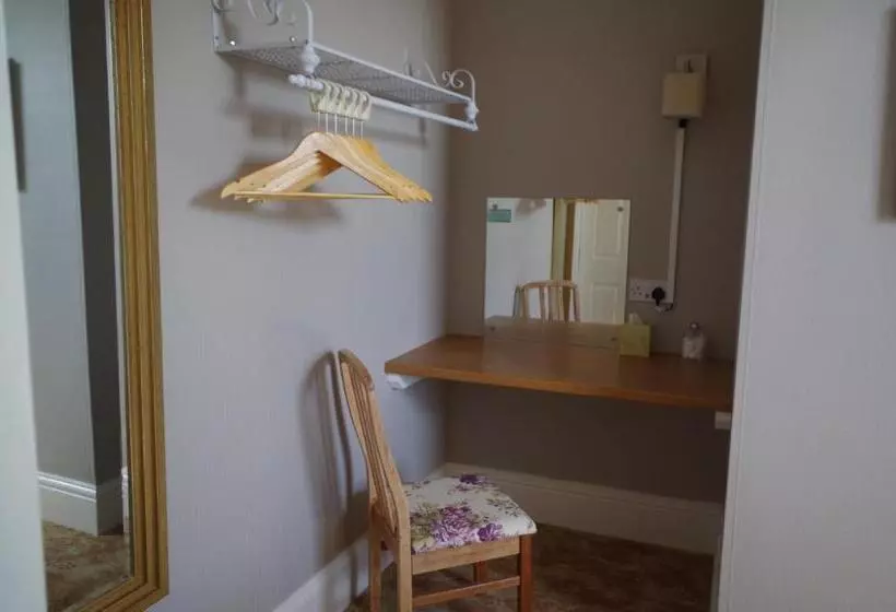 Quarto standard, Varley House