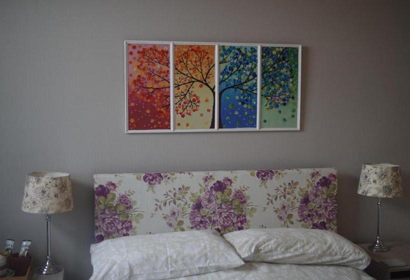 Номер Стандарт, Varley House