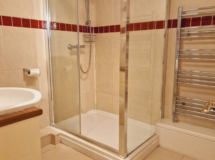 침실 1개 아파트, Wentworth House   Free Parking