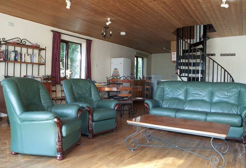 خانه 3 خوابه, Wringford Cottages