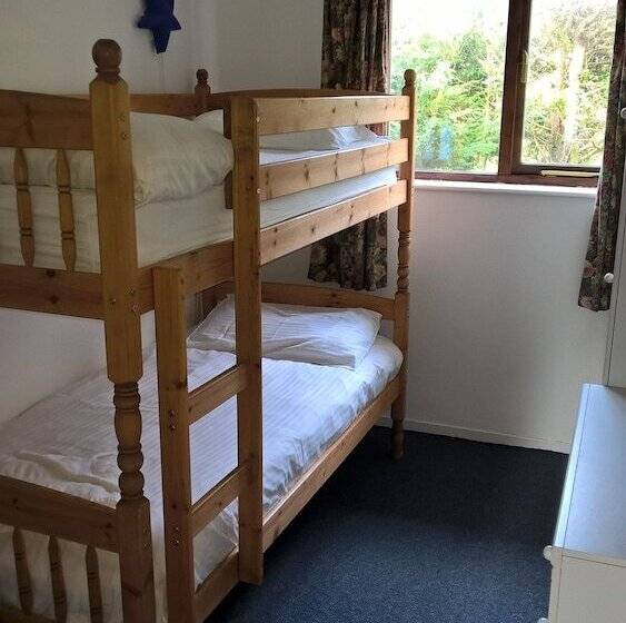 بانگلوی استاندارد, Wringford Cottages