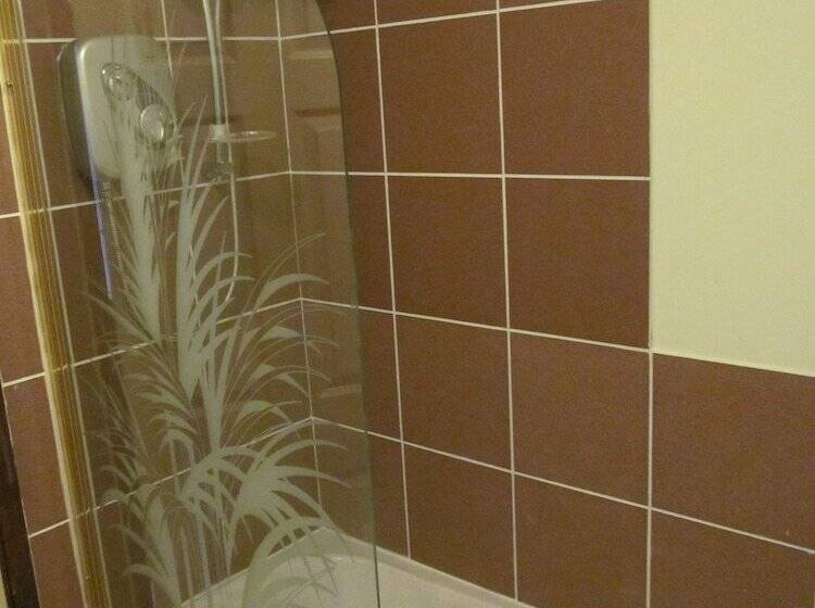 آپارتمان 1 خوابه, Wringford Cottages