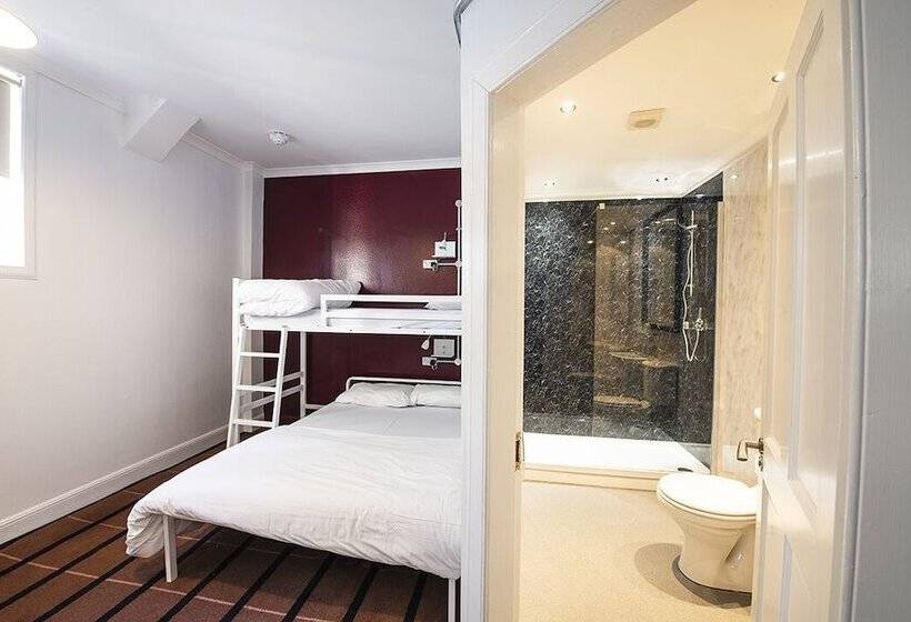 חדר סטנדרט לשלושה, Safestay Glasgow Charing Cross