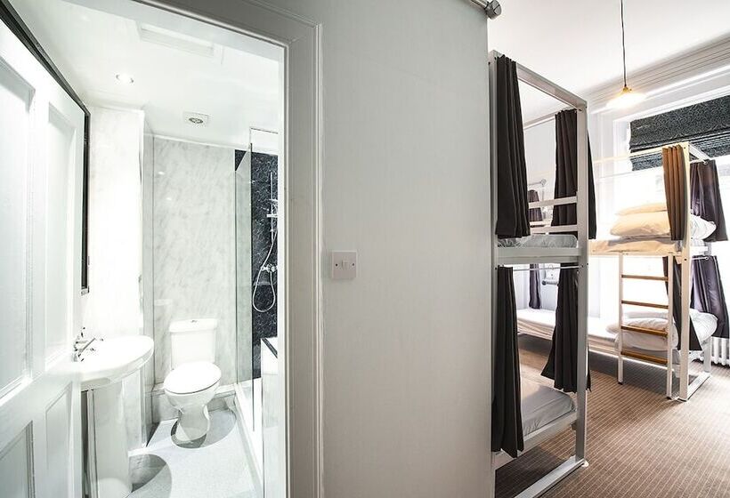 חדר סטנדרט לארבעה, Safestay Glasgow Charing Cross