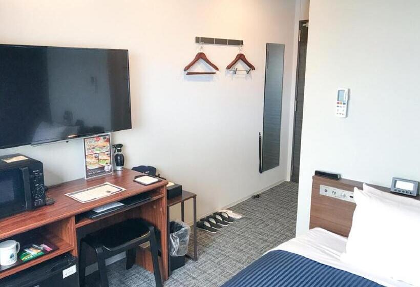 带双人床的基本房间, Livemax Fukushima Koriyama