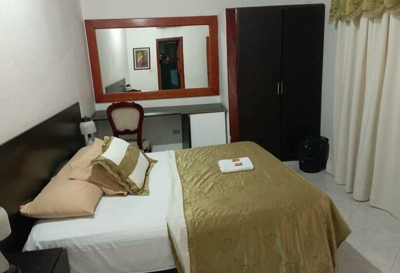 Номер Deluxe, Costa Del Sol Mav