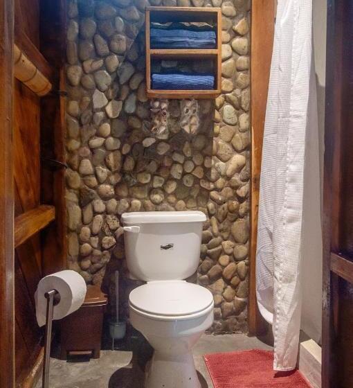 استودیوی لوکس, Vistamar Guest House