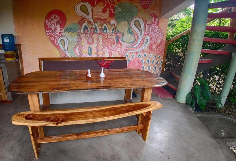 اتاق استاندارد با چشم‌انداز دریا, Vistamar Guest House