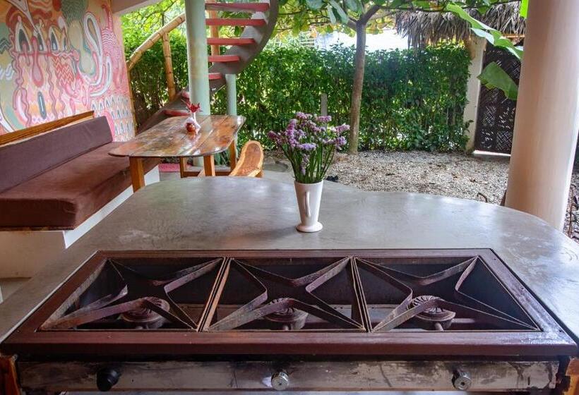 اتاق استاندارد با چشم‌انداز دریا, Vistamar Guest House
