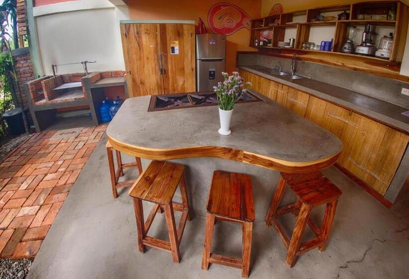 اتاق استاندارد با چشم‌انداز دریا, Vistamar Guest House