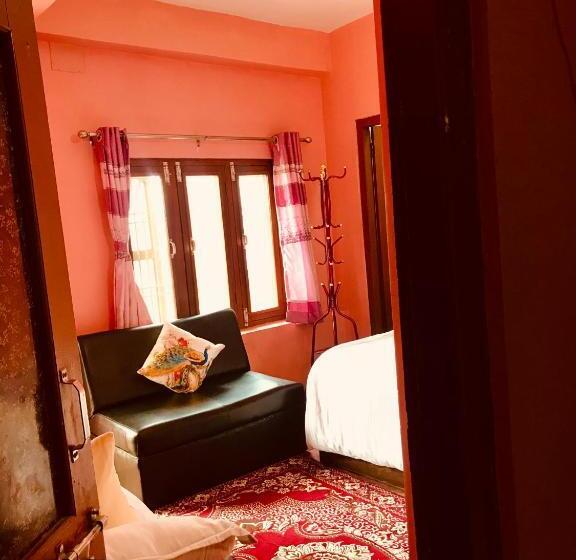 اتاق استاندارد با بالکن, Shristi Hotel & Lodge