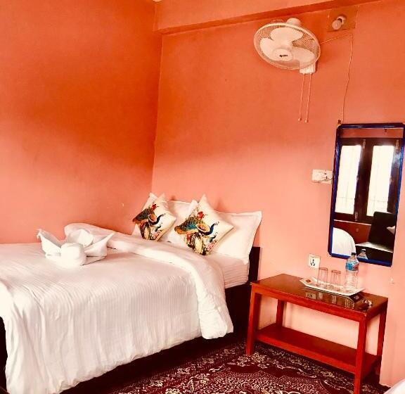 اتاق استاندارد با بالکن, Shristi Hotel & Lodge