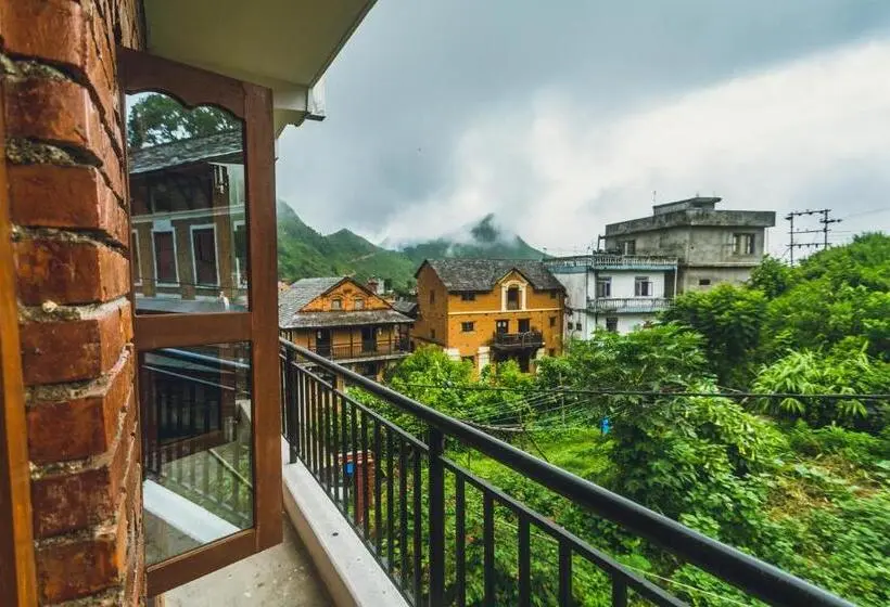 اتاق استاندارد سه تخته با بالکن, Shristi Hotel & Lodge