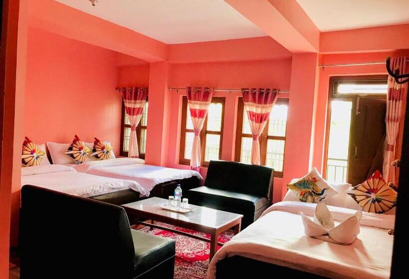 اتاق استاندارد سه تخته با بالکن, Shristi Hotel & Lodge