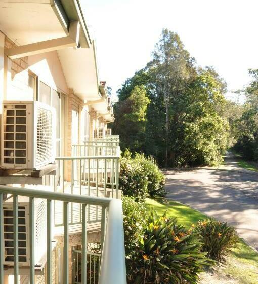 חדר סופריור לשלושה, Chittaway Motel