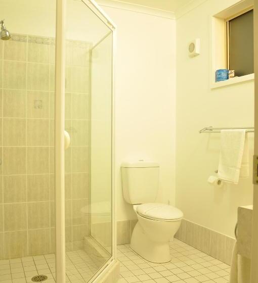 חדר דלוקס, Chittaway Motel