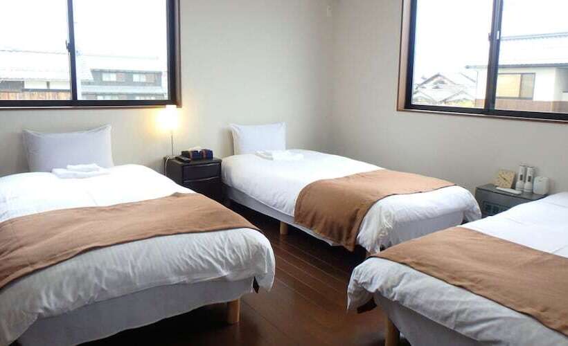 غرفة قياسية ثلاثية حمام مشترك, Racine Home Harie