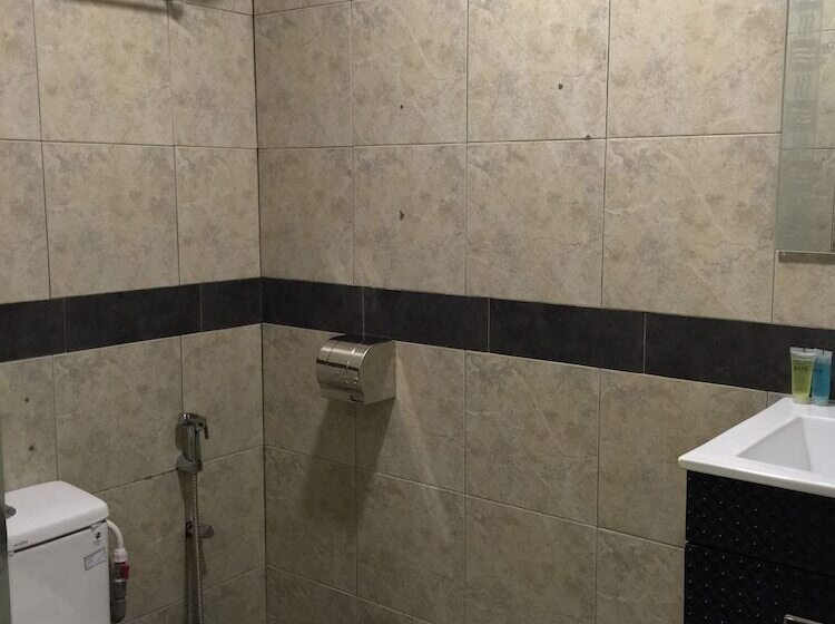 غرفة قياسية, The Oikos