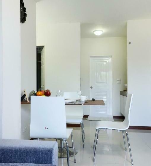 스위트, The September Salaya