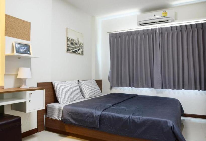 스위트, The September Salaya