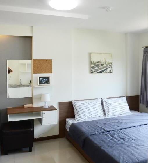 스위트, The September Salaya