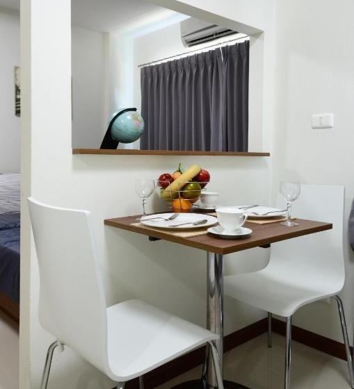 스위트, The September Salaya