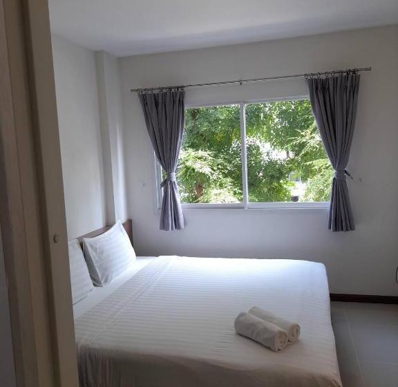 스탠다드 스튜디오, The September Salaya