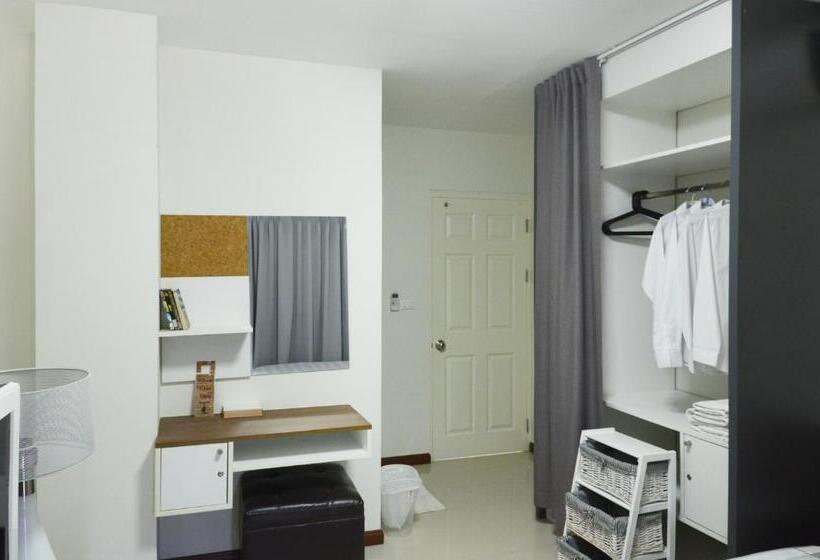 스위트, The September Salaya