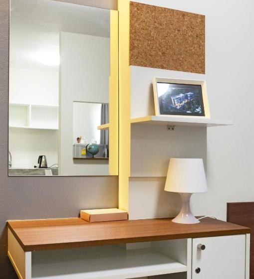 스위트, The September Salaya