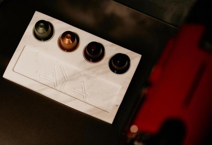 סוויטת ג'וניור עם טרסה, Aya