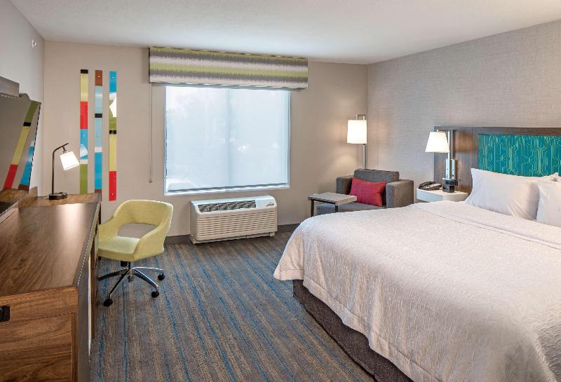غرفة قياسية سرير كينج, Hampton Inn Columbus Ne