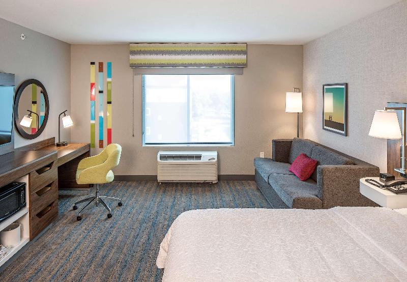 غرفة قياسية سرير كينج, Hampton Inn Columbus Ne