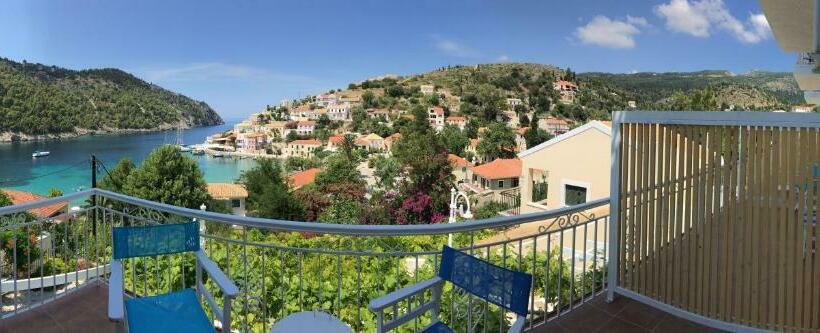 اتاق استاندارد, Vassilis Retreat