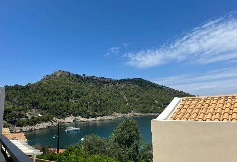 اتاق استاندارد, Vassilis Retreat