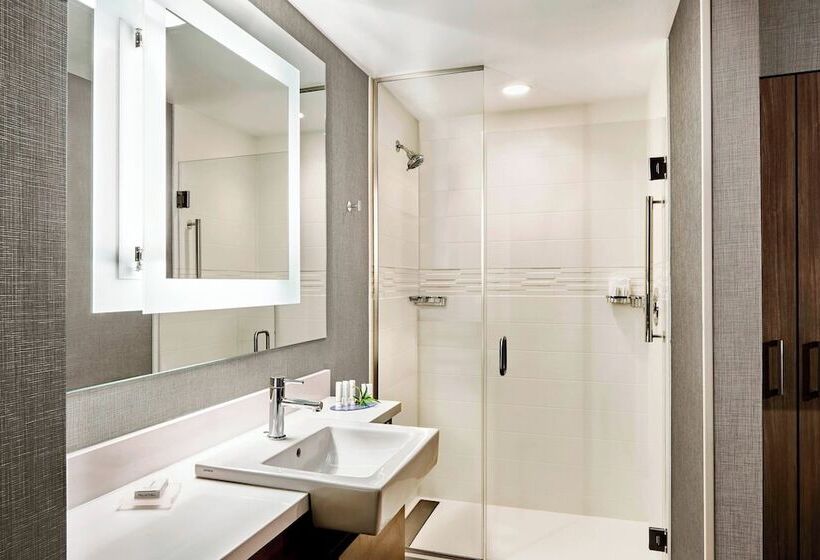 Люкс, Springhill Suites Spokane Airport
