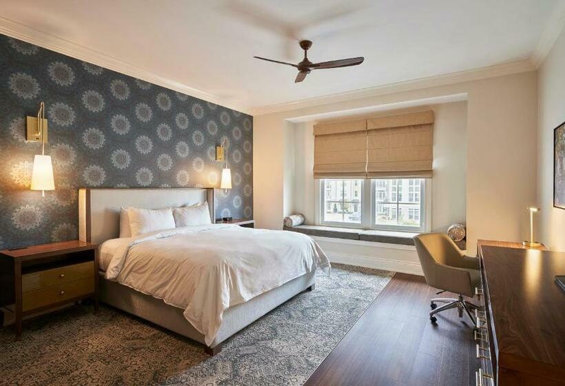 キングサイズベッドのデラックスルーム, The Inn At Meadowbrook