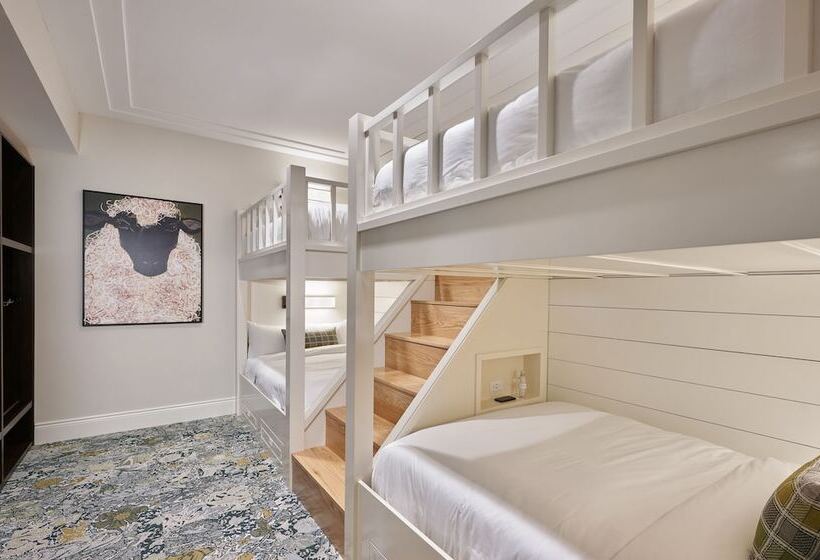 Family Suite, The Inn At Meadowbrook