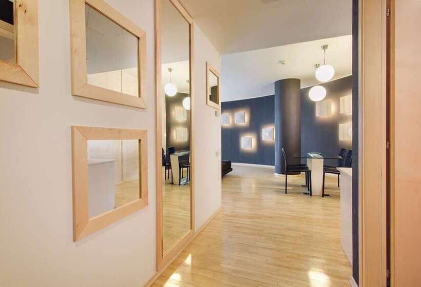 Номер Deluxe Кровать Кинг, Hilton Garden Inn Flint Downtown