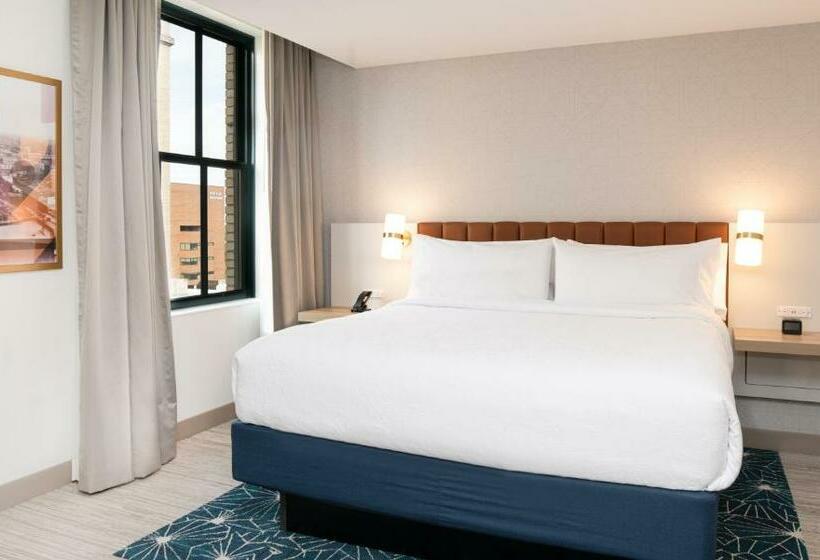 غرفة قياسية سرير كينج, Hilton Garden Inn Flint Downtown