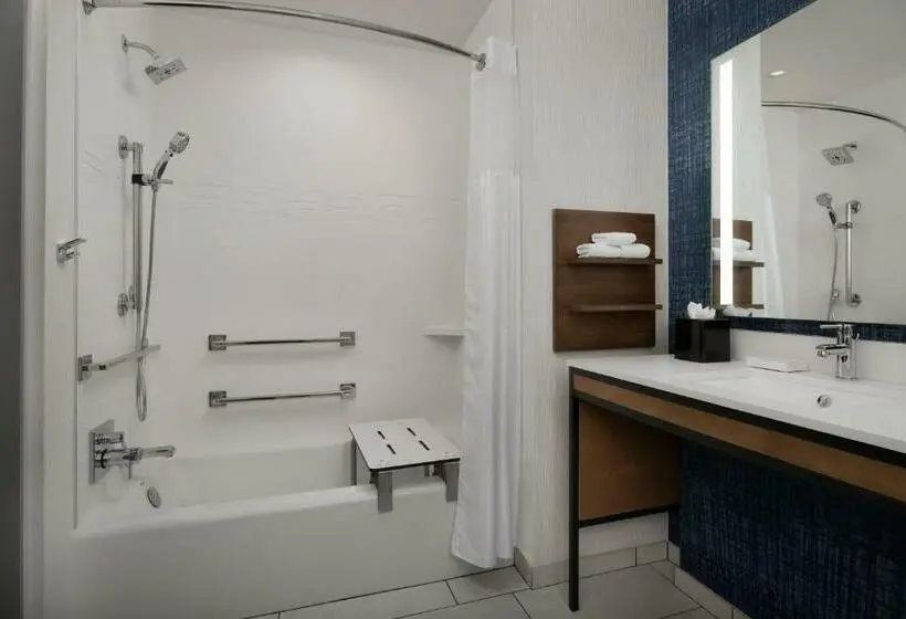 身障者適用スタンダードルーム, Hilton Garden Inn San Jose Airport