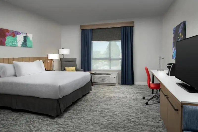 キングサイズベッドのスイートルーム, Hilton Garden Inn San Jose Airport