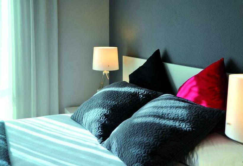 スタンダードルーム, Sercotel Togumar