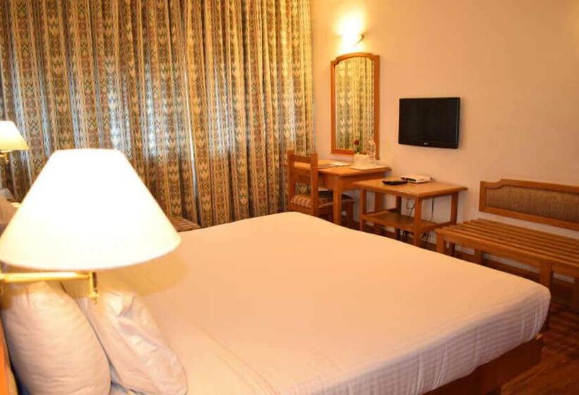 Номер Deluxe, Abad Fort